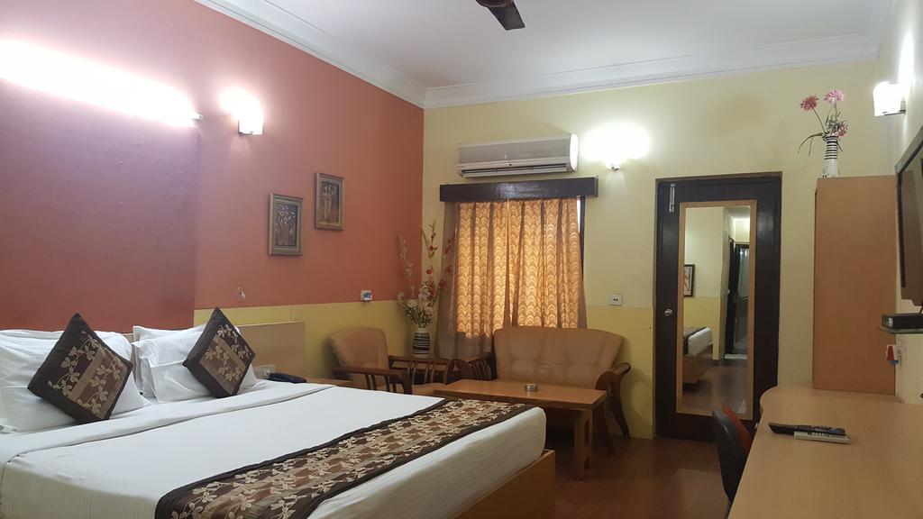 Green Villa Bed & Breakfast Нью-Дели Экстерьер фото