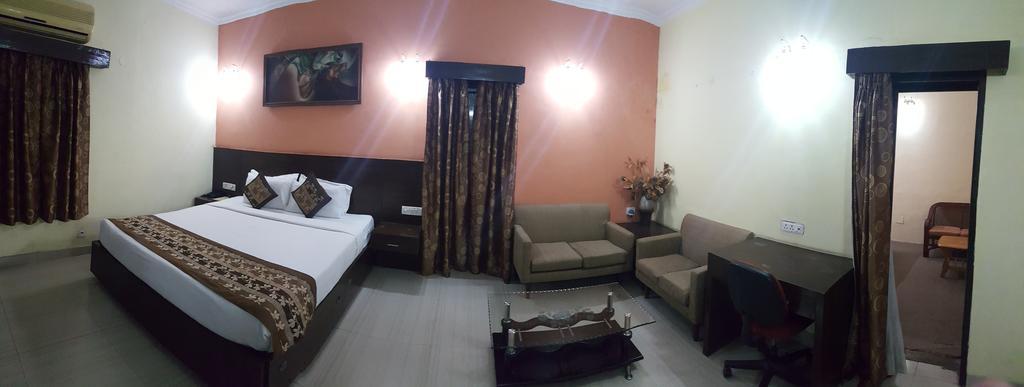 Green Villa Bed & Breakfast Нью-Дели Экстерьер фото